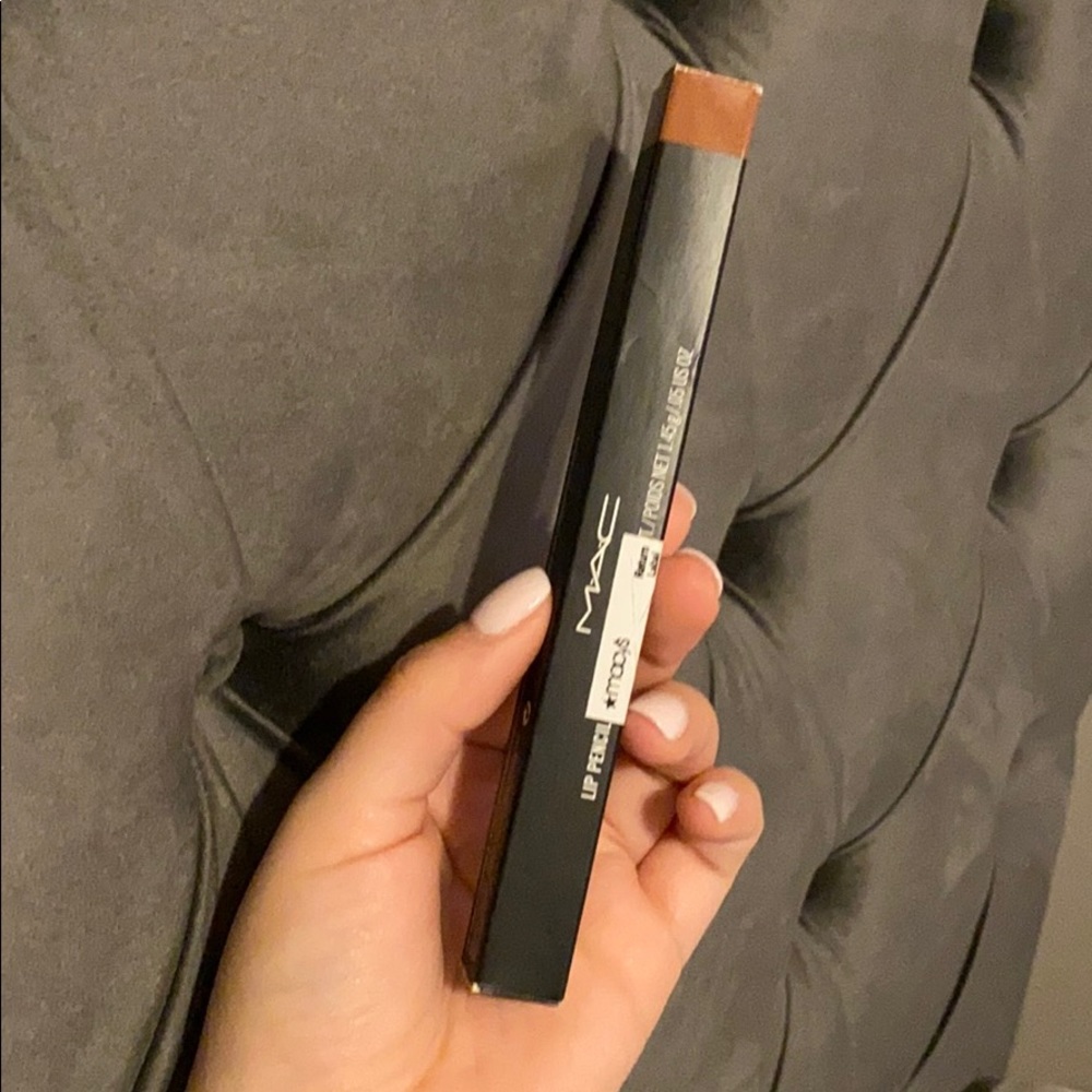 MAC Stripdown Lipliner